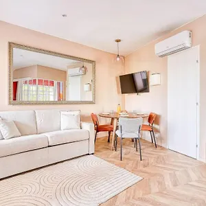 Proche Parc Monceau Pereire - Iii Apartamento